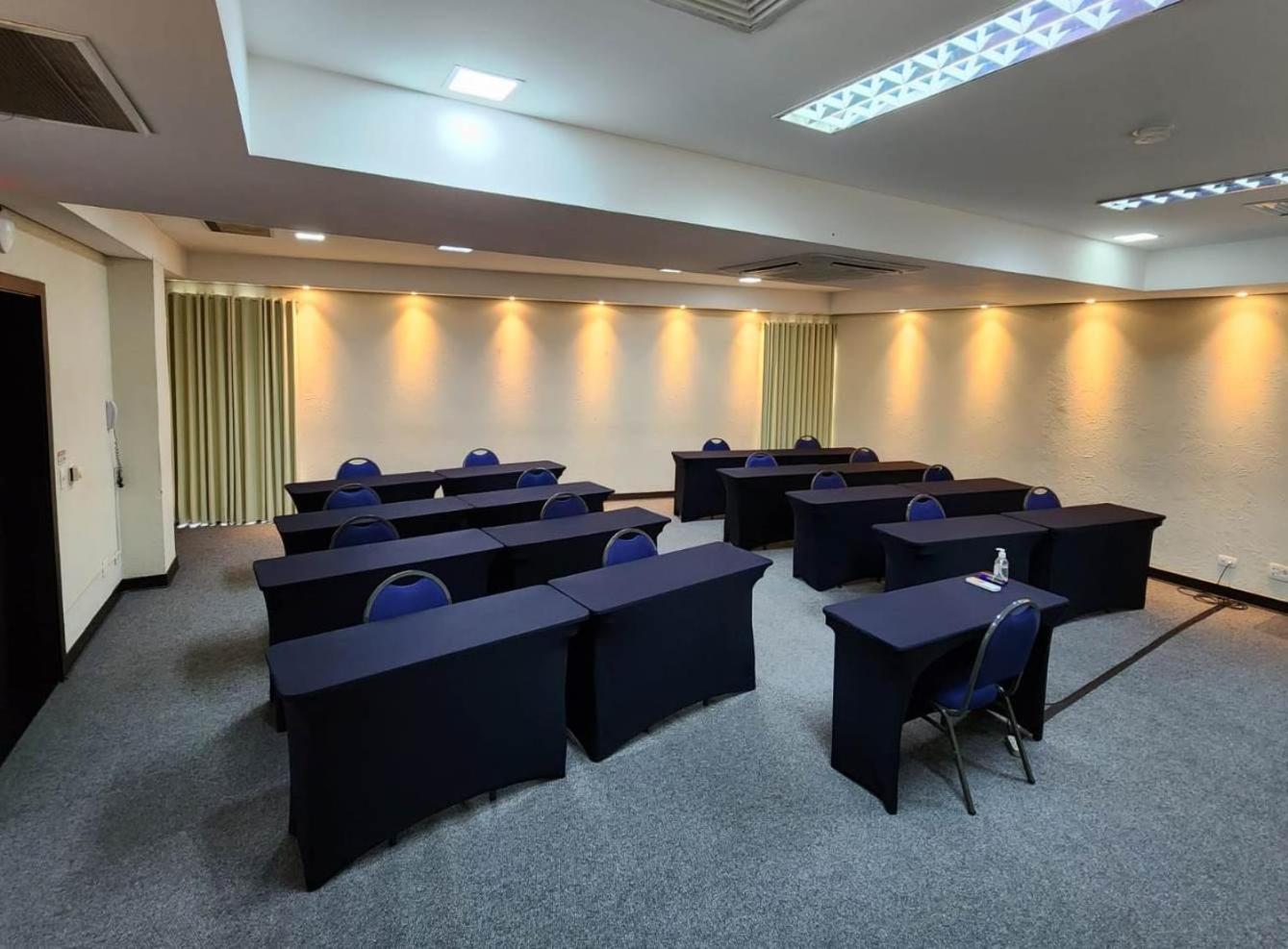Comfort Hotel 4*